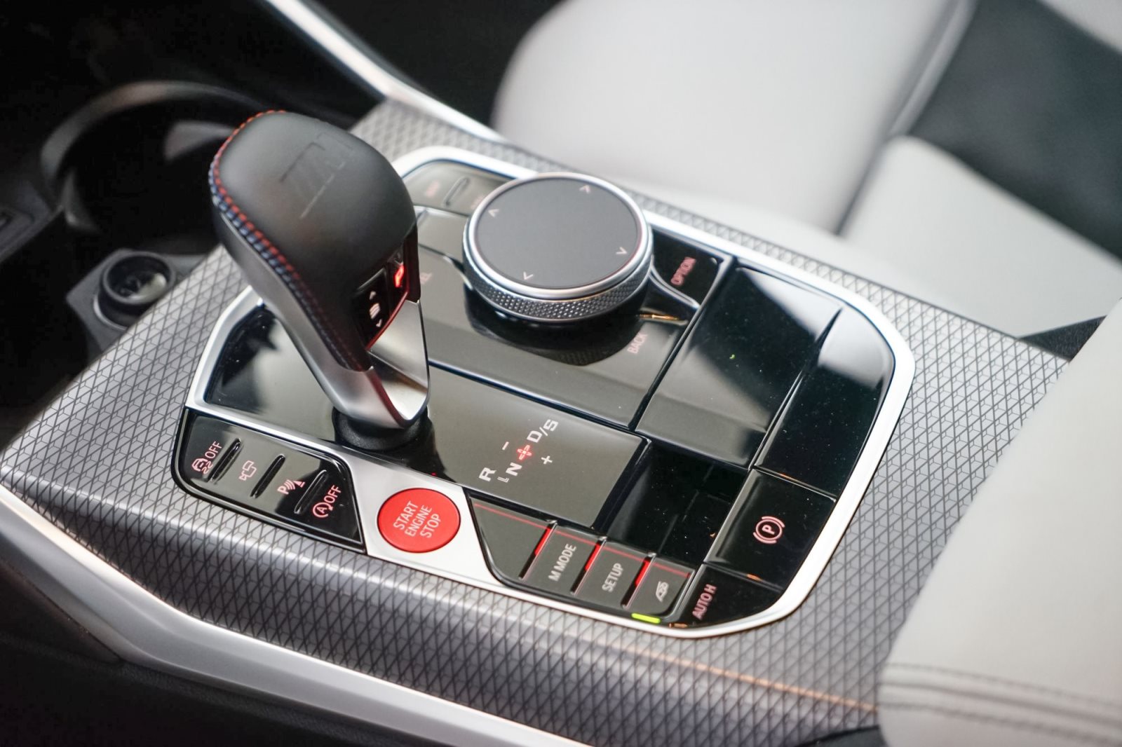 Fahrzeugabbildung BMW M3 Competition xDrive Touring [HUD, ACC, Carbon Exterieur]