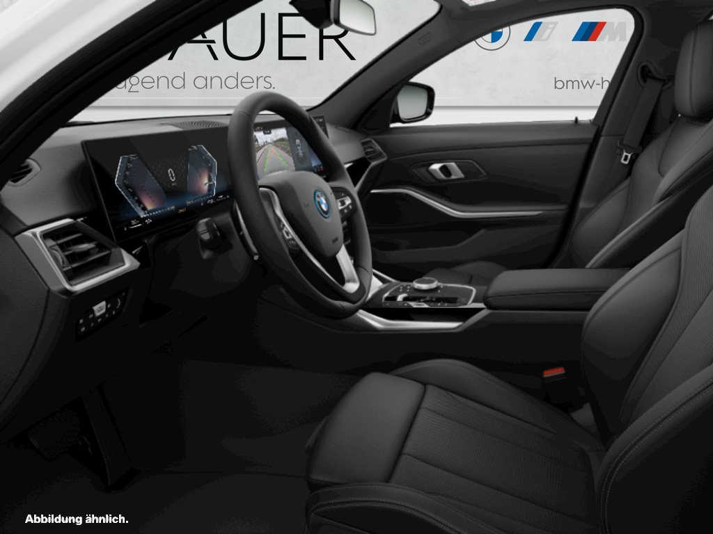 Fahrzeugabbildung BMW 320e Touring [Sport Line, AHK, ACC, RFK, 18 LMR]