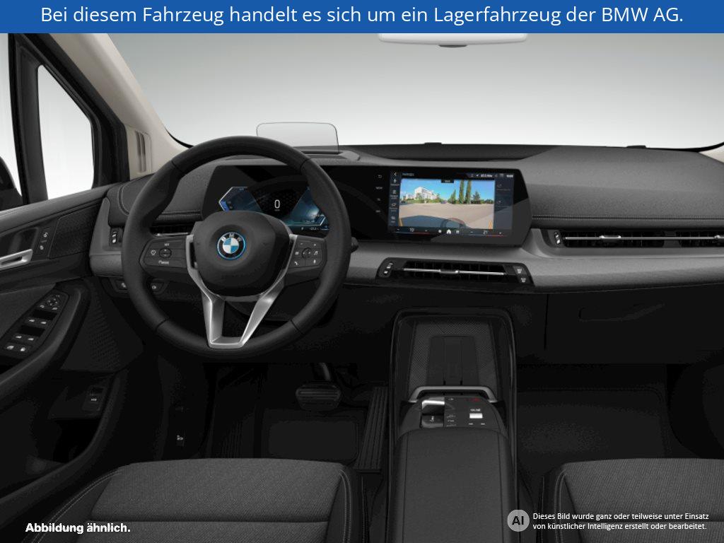Fahrzeugabbildung BMW 230e xDrive Active Tourer