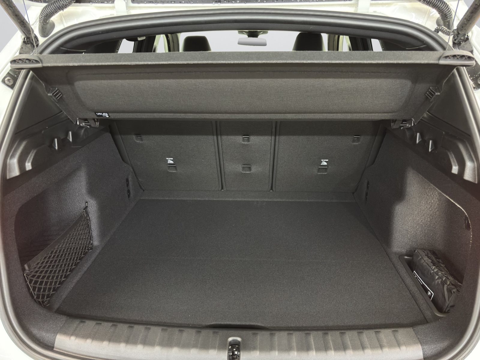 Fahrzeugabbildung BMW X1 sDrive20i [M Sport, AHK, ACC, RFK, 18 LMR]