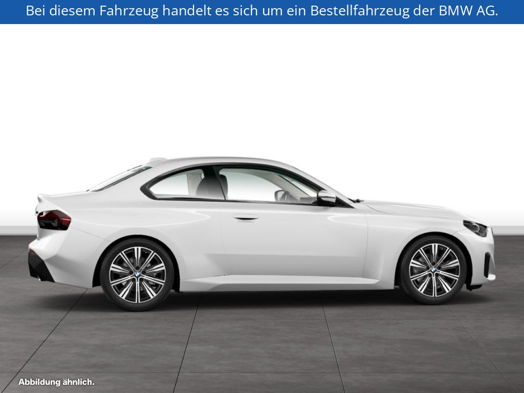 Fahrzeugabbildung BMW 220i Coupé
