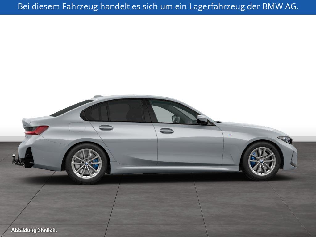 Fahrzeugabbildung BMW 330e Limousine