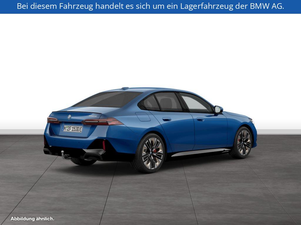Fahrzeugabbildung BMW 550e xDrive Limousine