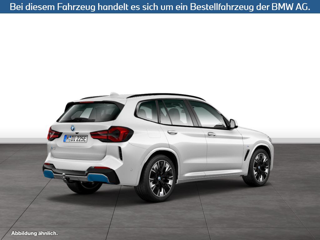 Fahrzeugabbildung BMW iX3 M Sport