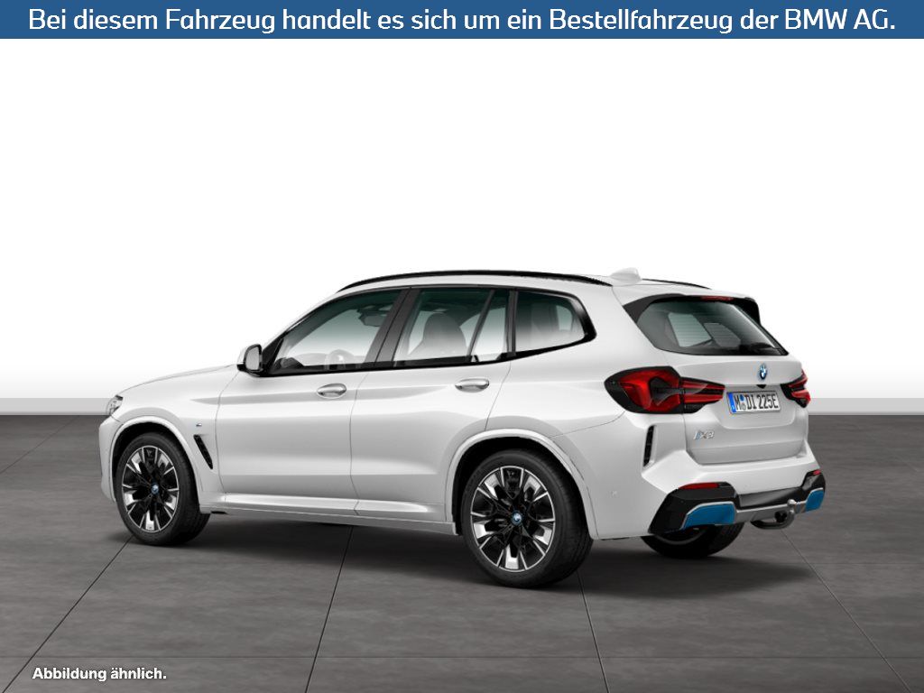 Fahrzeugabbildung BMW iX3 M Sport