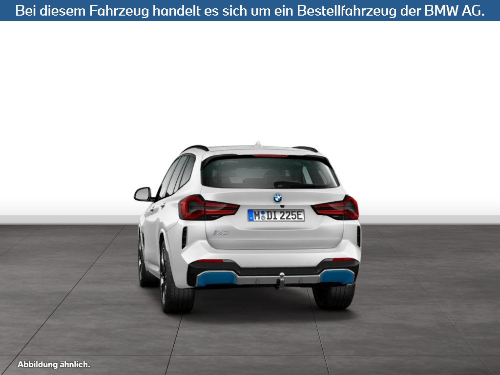 Fahrzeugabbildung BMW iX3 M Sport