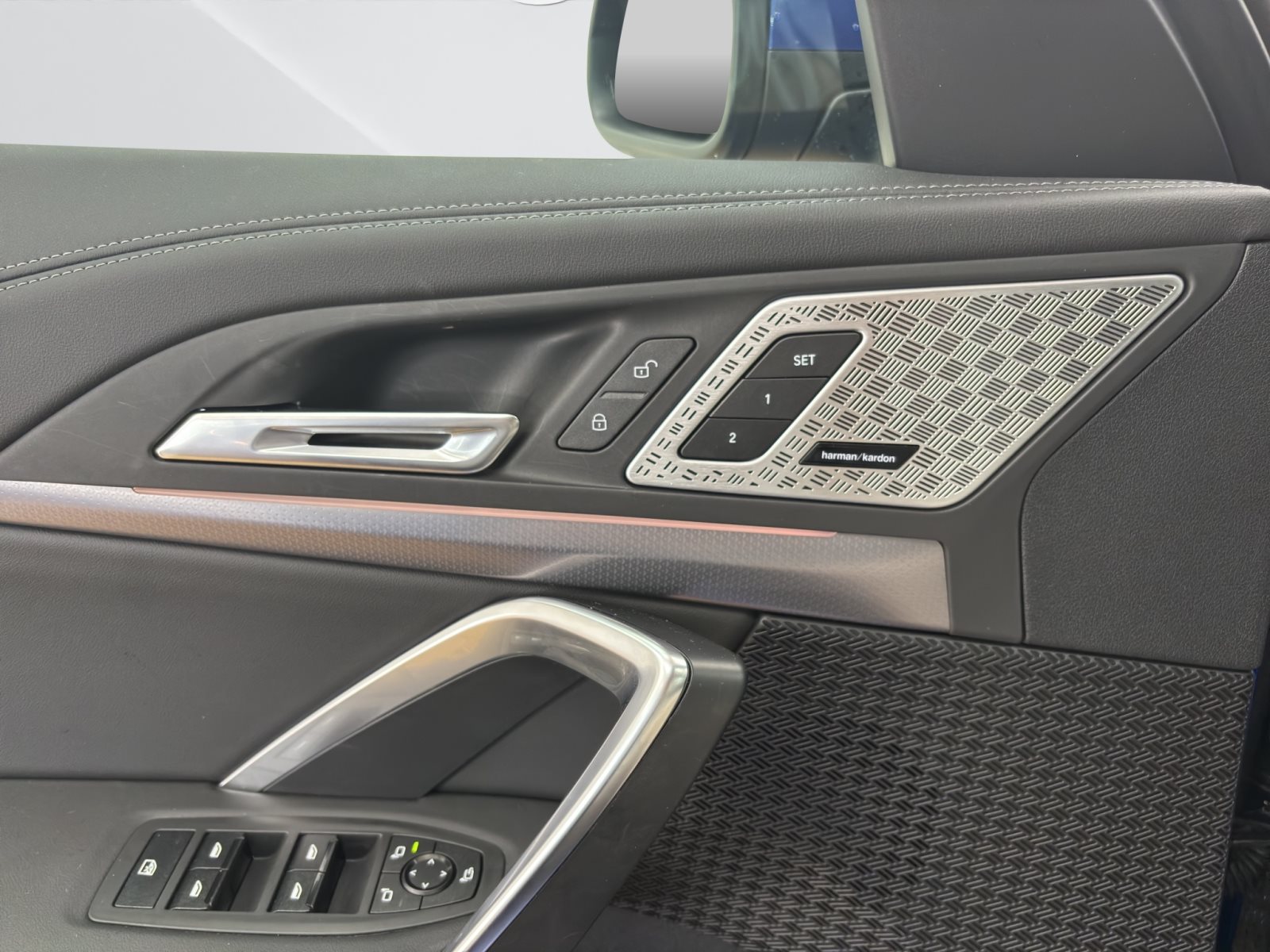 Fahrzeugabbildung BMW X1 sDrive20i [M Sport, HUD, AHK, ACC, Sitze elektr.]