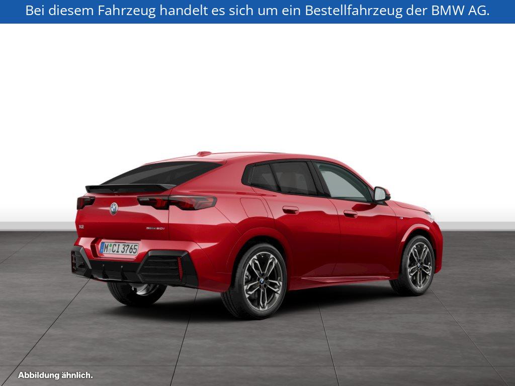 Fahrzeugabbildung BMW X2 sDrive20i