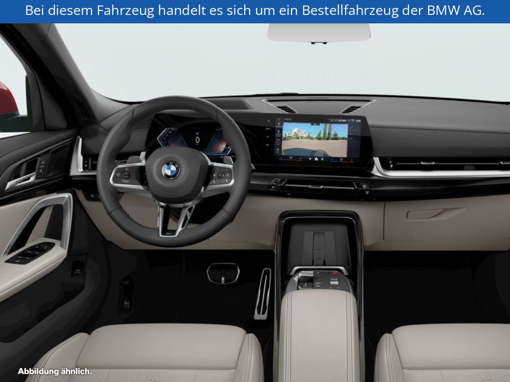 Fahrzeugabbildung BMW X2 sDrive20i