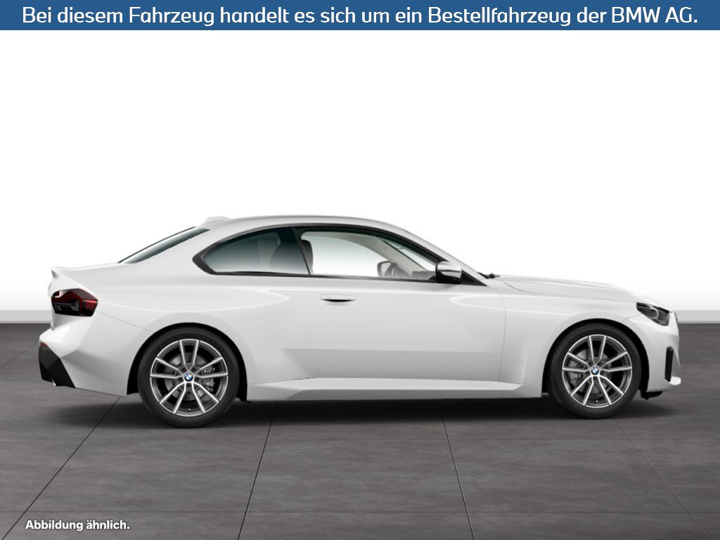 Fahrzeugabbildung BMW 218i Coupé