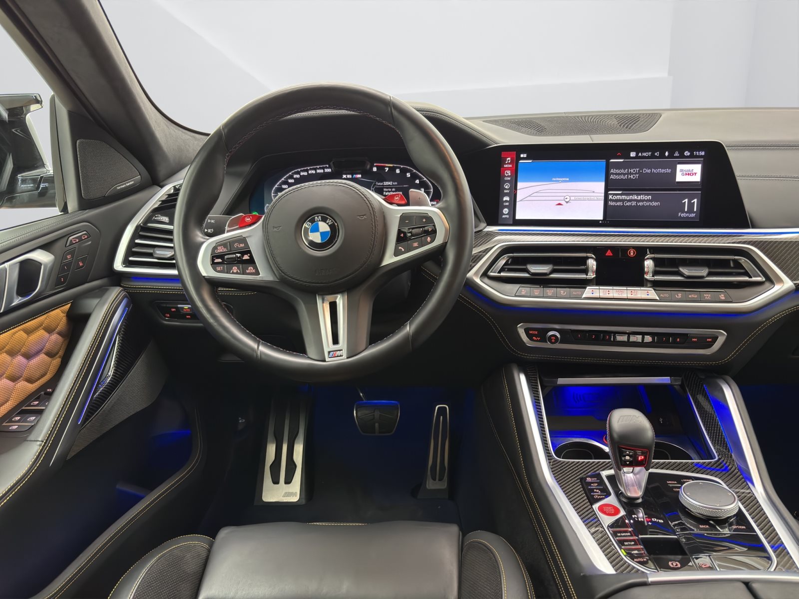 Fahrzeugabbildung BMW X6 M Competition [Laser, SkyLounge, 360°, AHK]