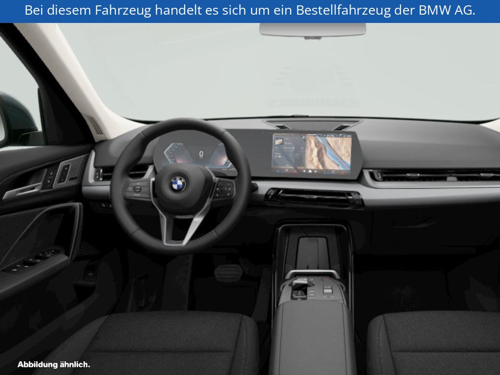 Fahrzeugabbildung BMW X1 sDrive20i
