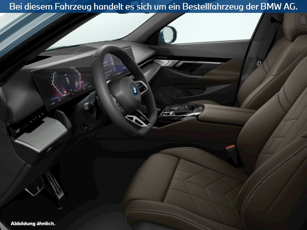 Fahrzeugabbildung BMW i5 eDrive40 Limousine