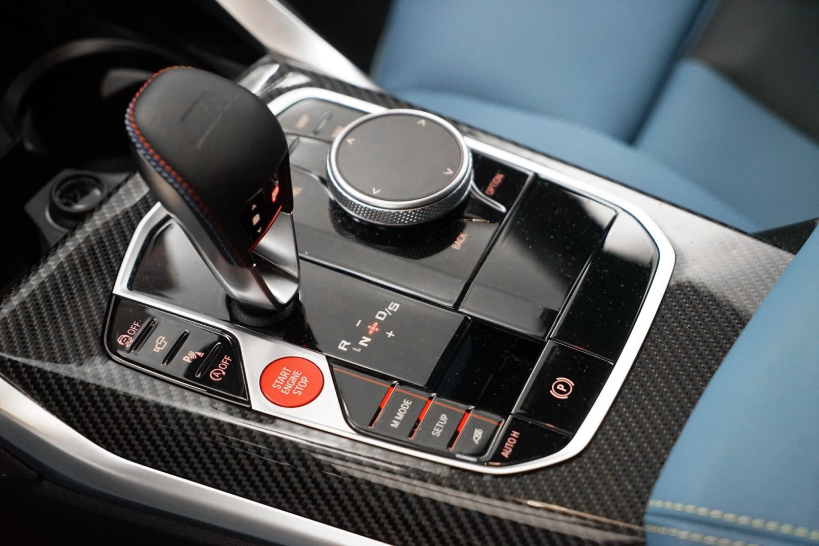 Fahrzeugabbildung BMW M3 Competition xDrive Touring [HUD, Laser, h&k Sound]