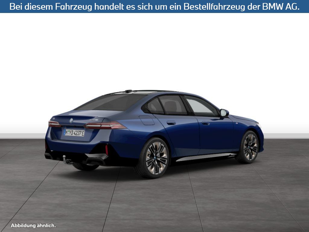 Fahrzeugabbildung BMW i5 eDrive40 Limousine