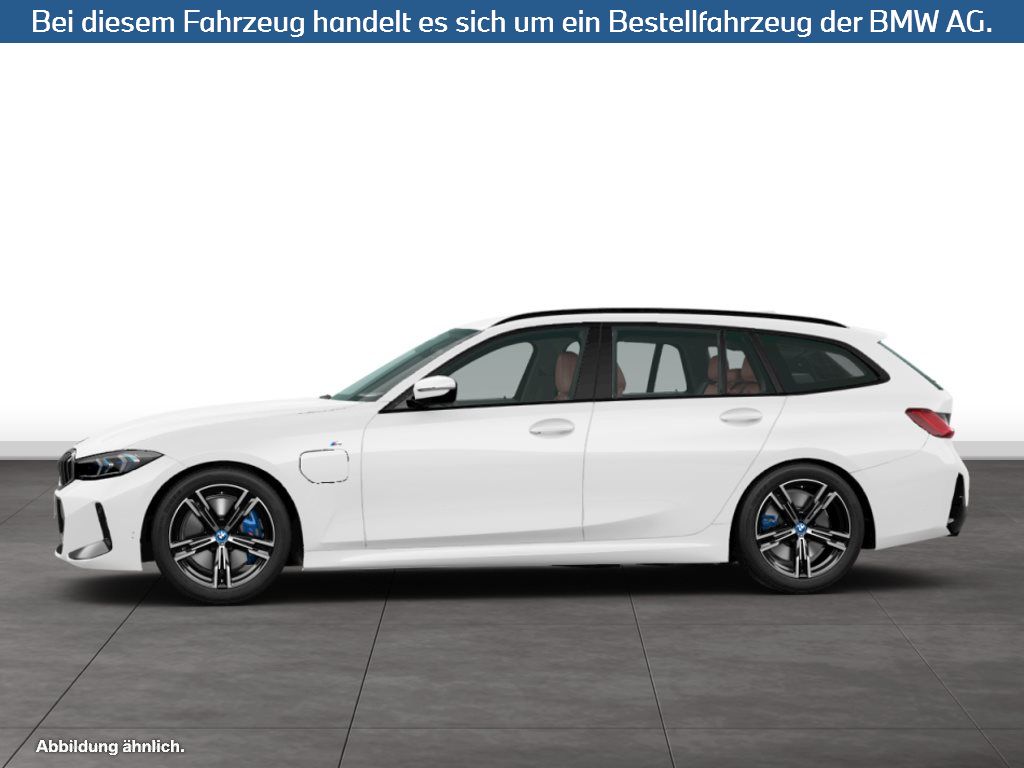 Fahrzeugabbildung BMW 330e Touring