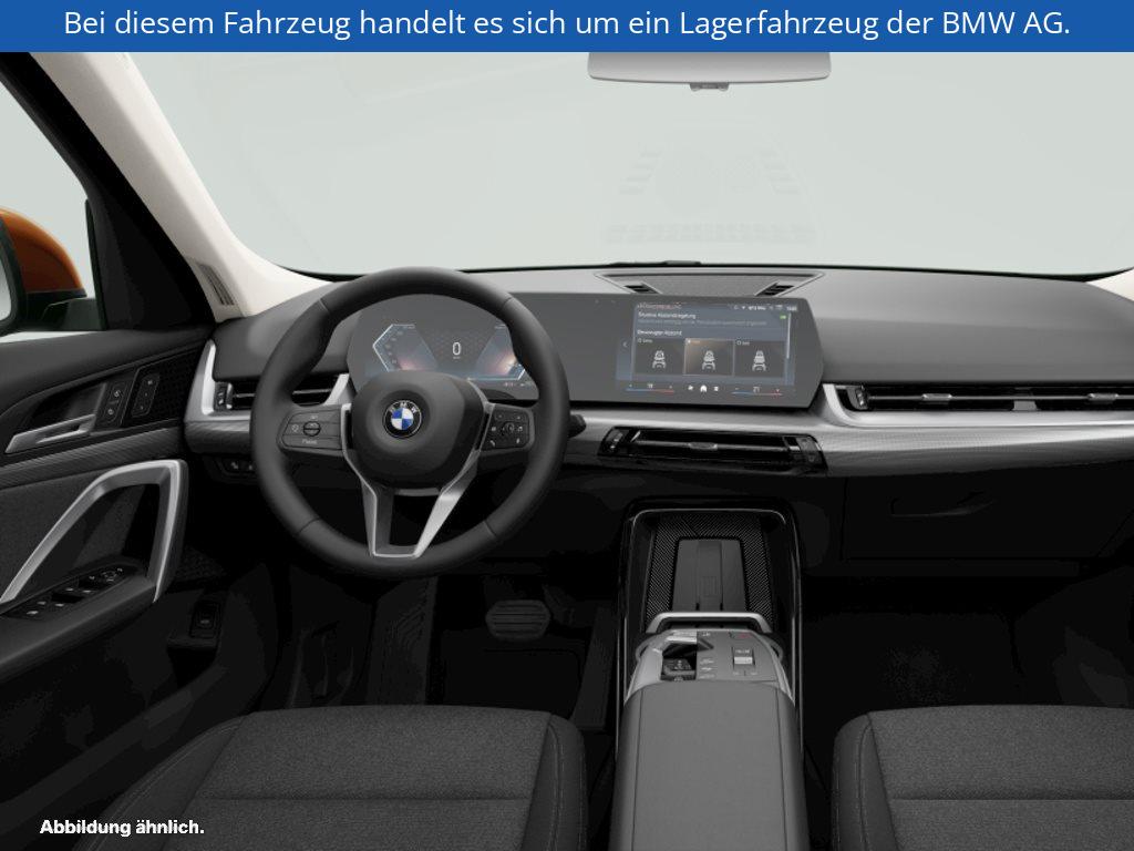 Fahrzeugabbildung BMW X1 sDrive20i