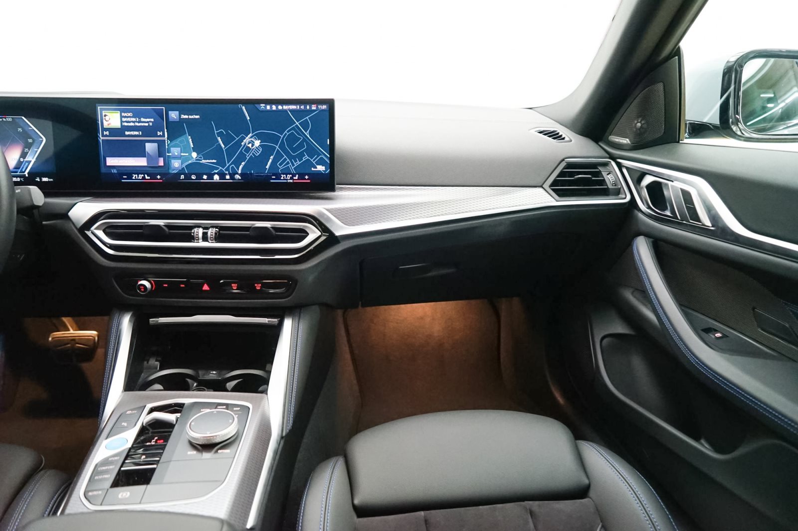 Fahrzeugabbildung BMW i4 eDrive40 Gran Coupé [M Sport, HUD, AHK, ACC, h&k Sound]