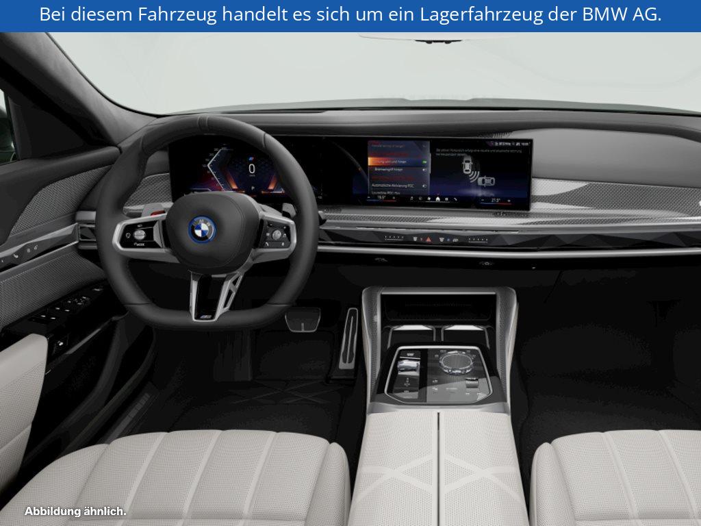 Fahrzeugabbildung BMW 750e xDrive Limousine