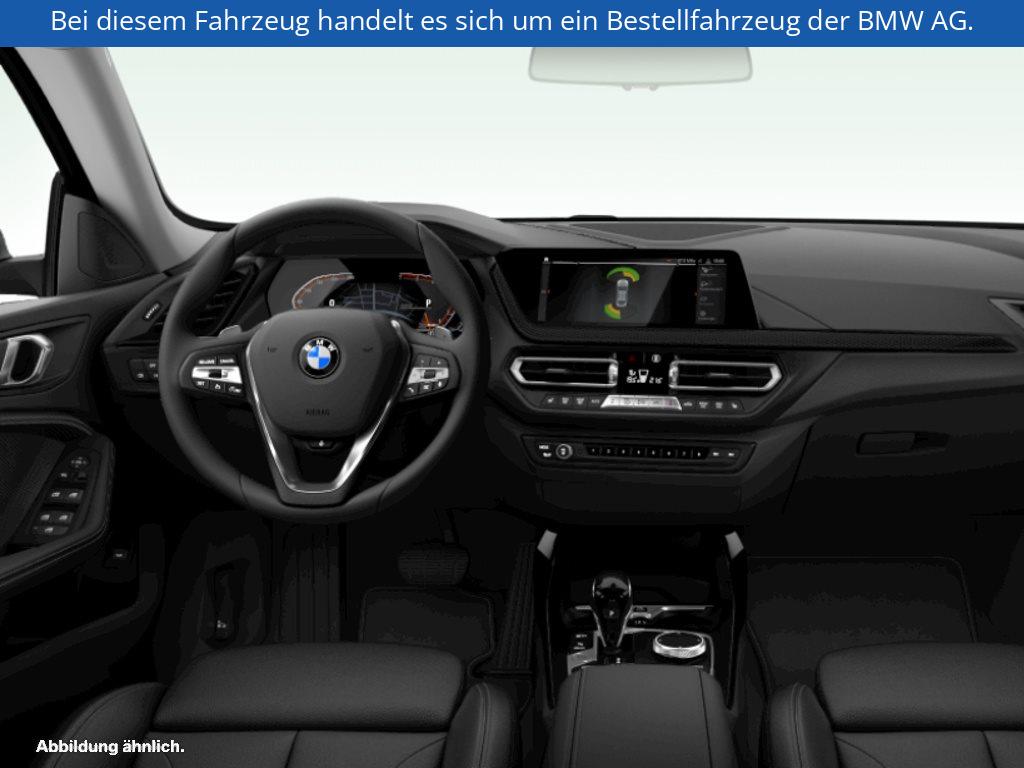 Fahrzeugabbildung BMW 220i xDrive Gran Coupé