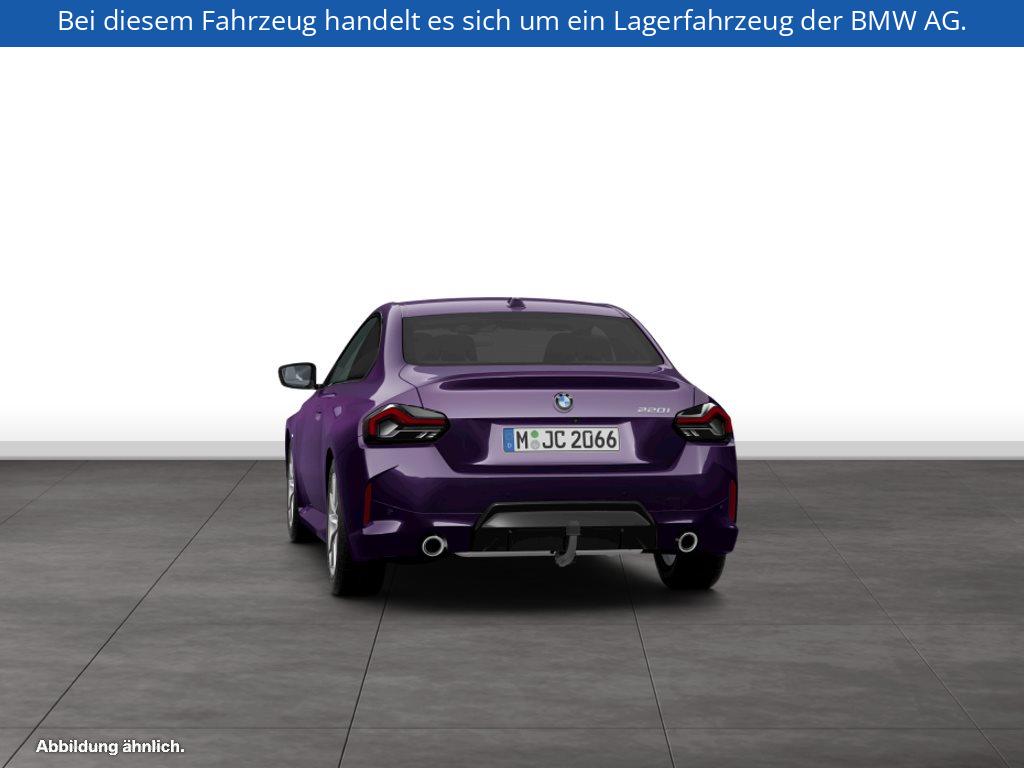 Fahrzeugabbildung BMW 220i Coupé
