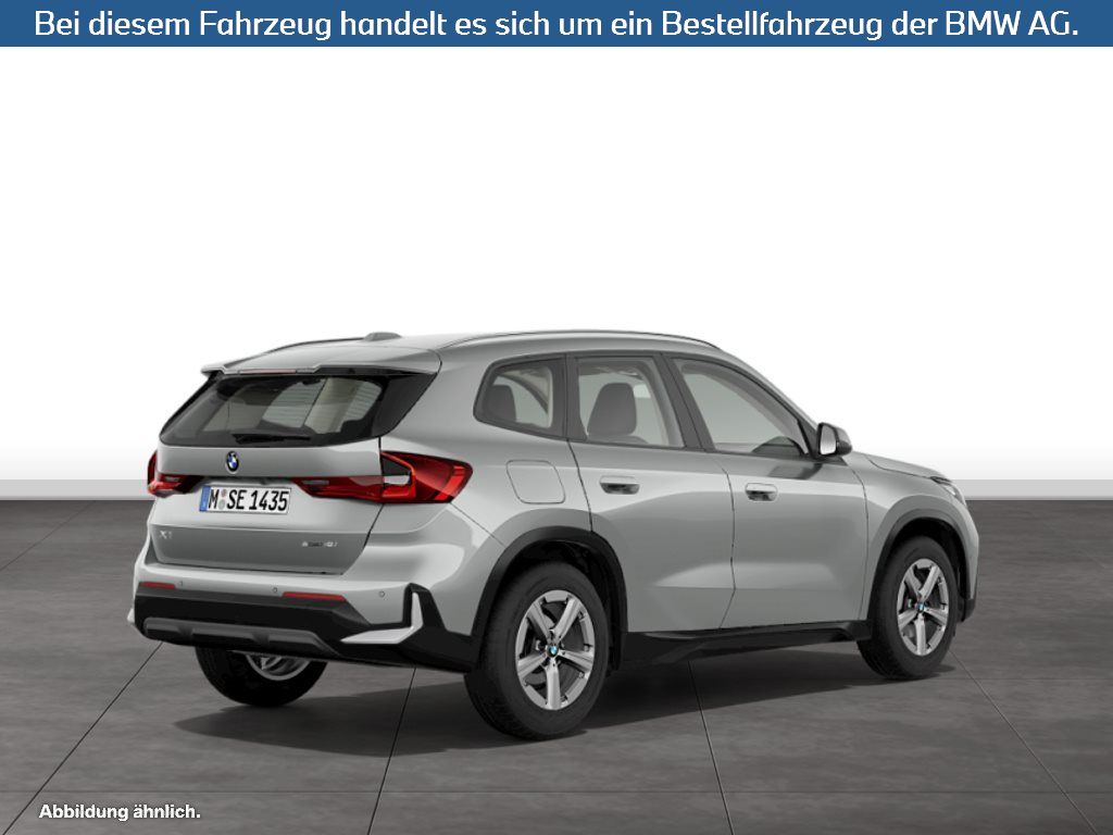 Fahrzeugabbildung BMW X1 sDrive18i SAV