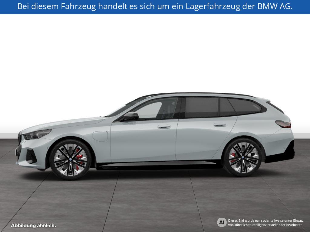 Fahrzeugabbildung BMW 550e xDrive Touring
