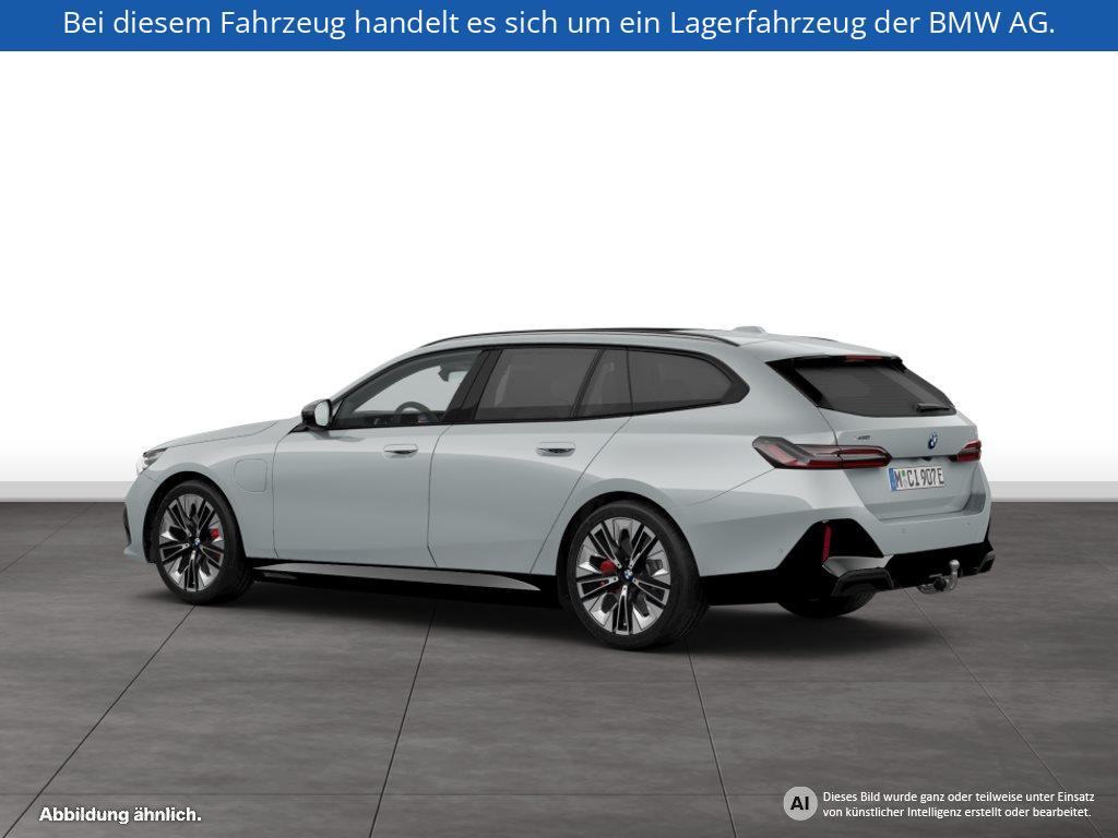 Fahrzeugabbildung BMW 550e xDrive Touring