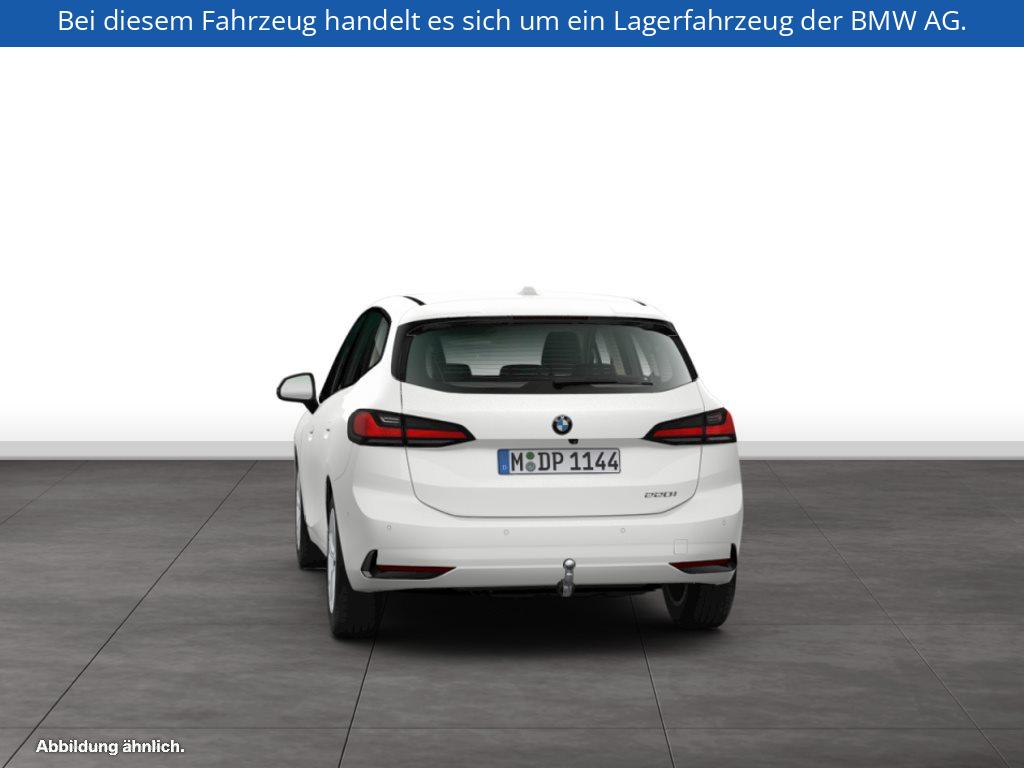 Fahrzeugabbildung BMW 220i Active Tourer