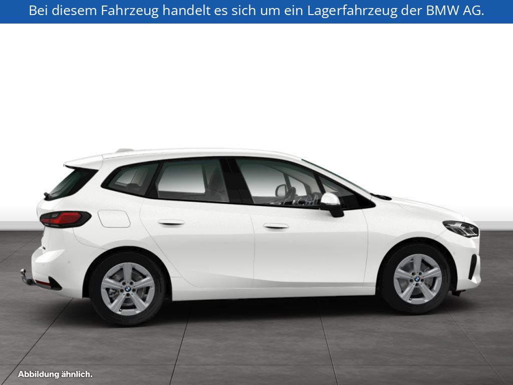 Fahrzeugabbildung BMW 220i Active Tourer