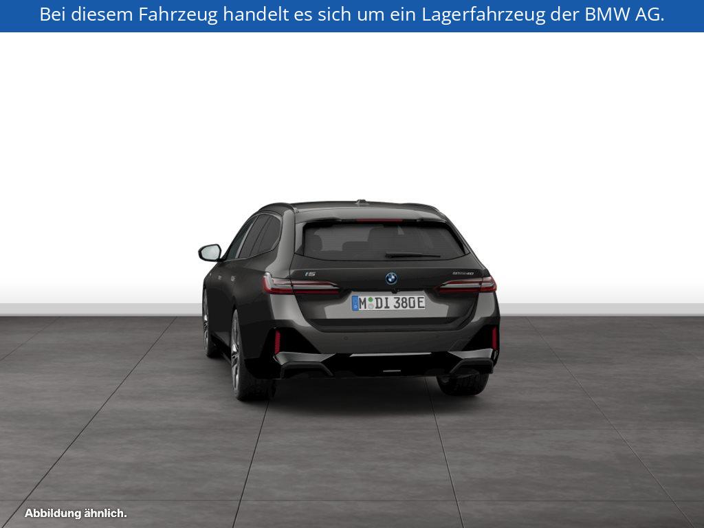 Fahrzeugabbildung BMW i5 eDrive40 Touring