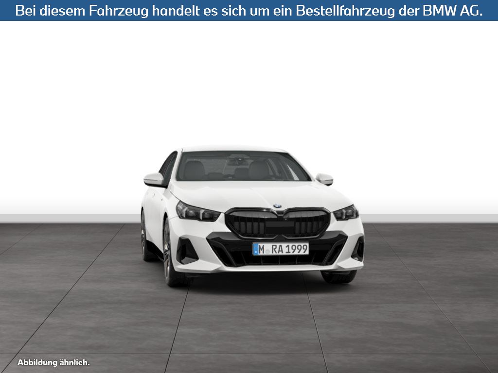 Fahrzeugabbildung BMW 520i Limousine