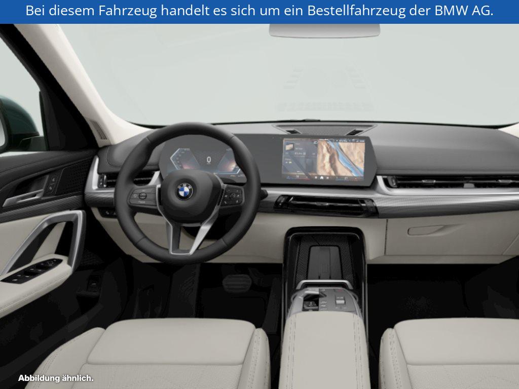Fahrzeugabbildung BMW X1 sDrive20i