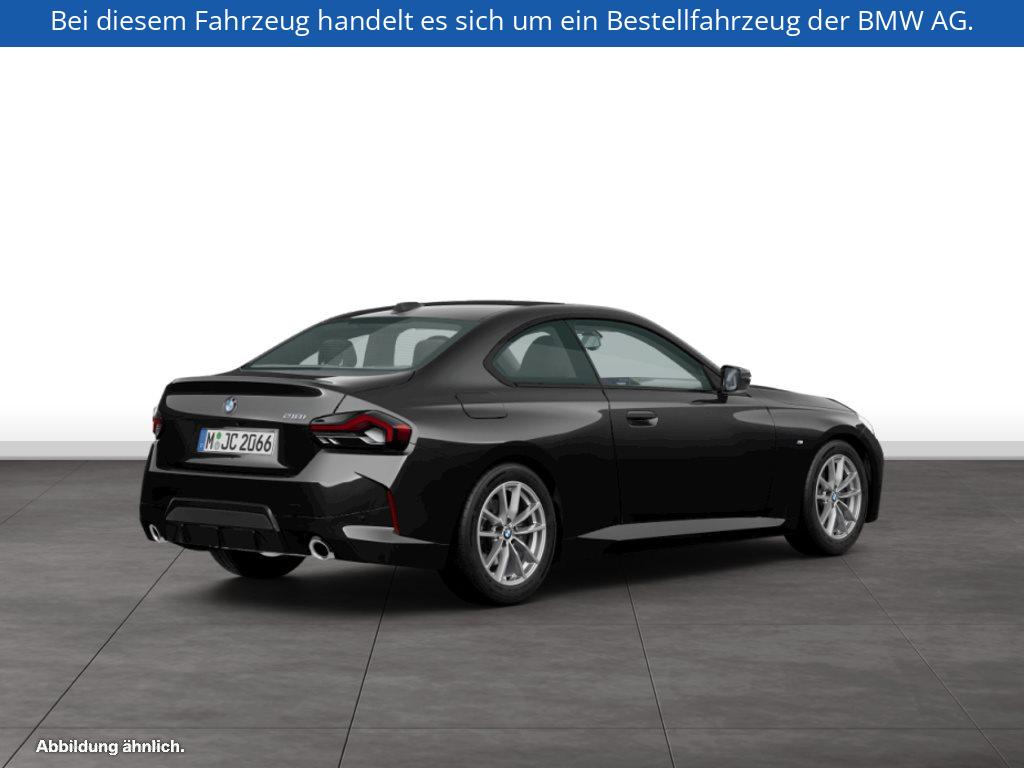 Fahrzeugabbildung BMW 218i Coupé