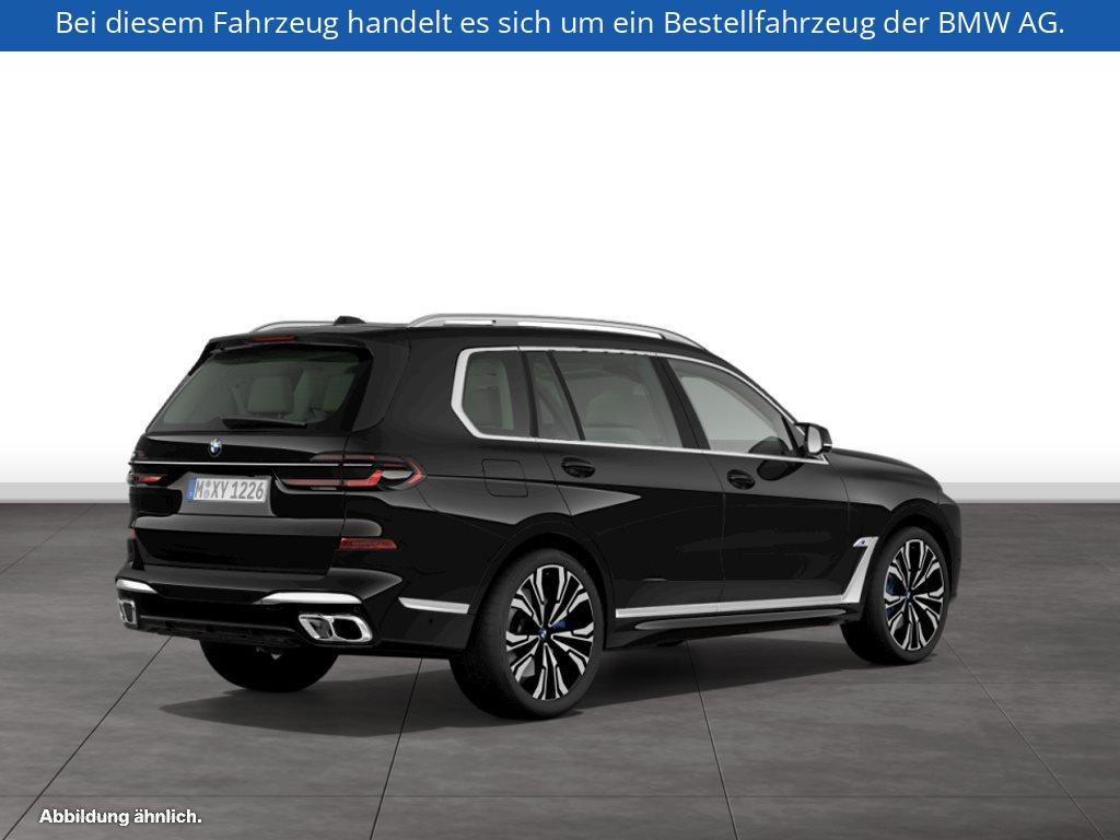 Fahrzeugabbildung BMW X7 M60i xDrive
