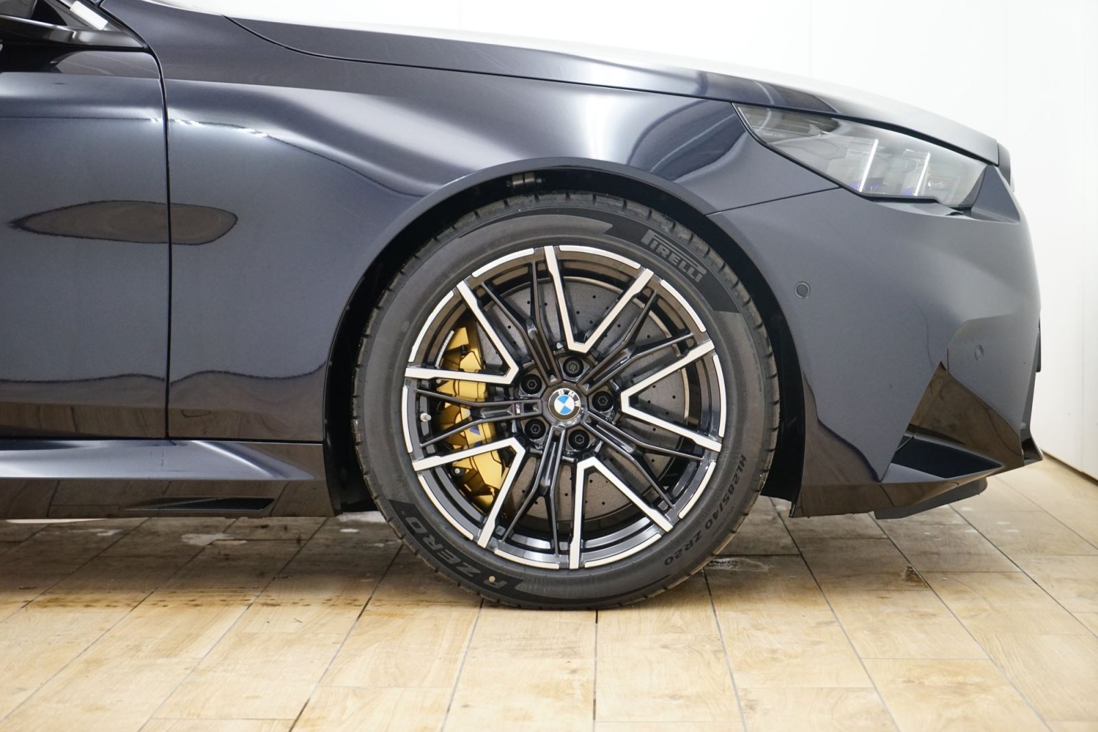 Fahrzeugabbildung BMW M5 Touring [Ultimate Package, HUD, ACC, AHK]