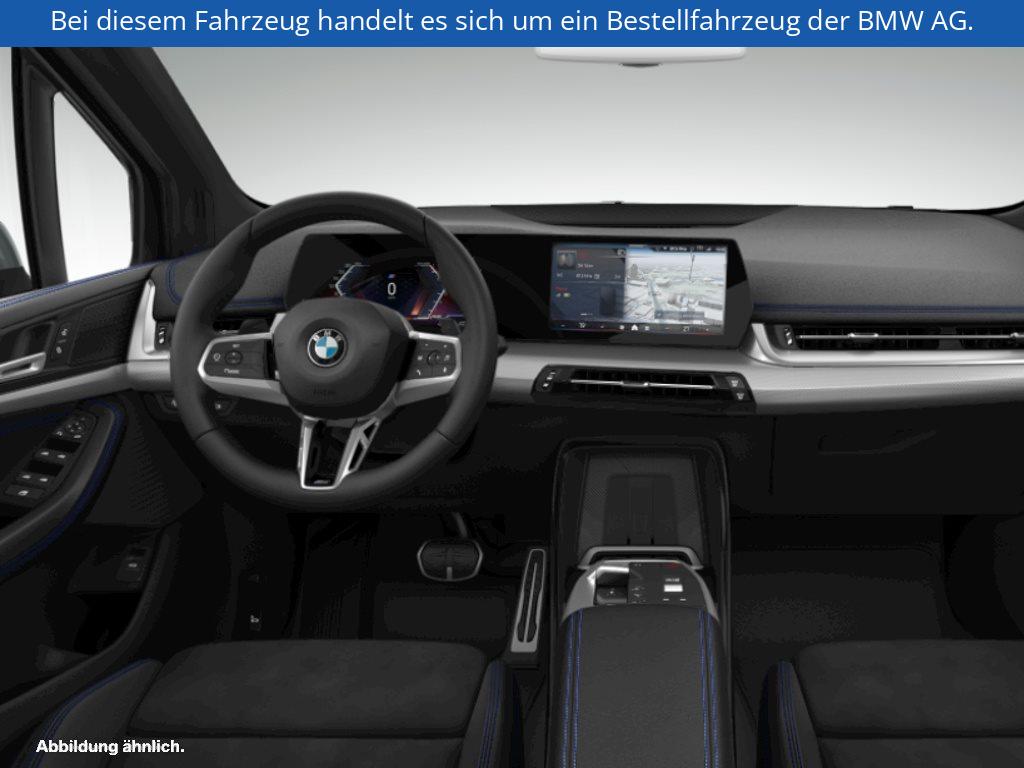 Fahrzeugabbildung BMW 216i Active Tourer