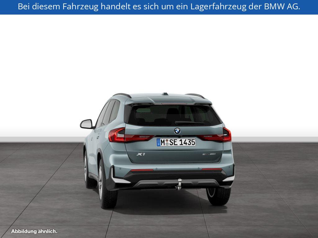Fahrzeugabbildung BMW X1 sDrive20i