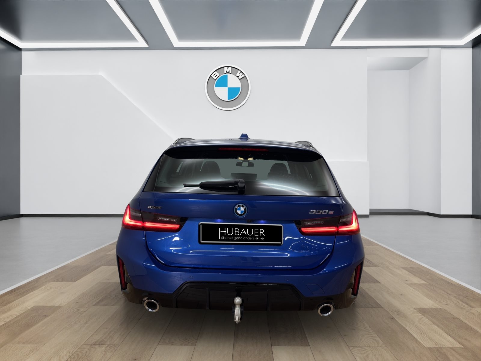 Fahrzeugabbildung BMW 330e xDrive Touring [M Sport, AHK, ACC, RFK]