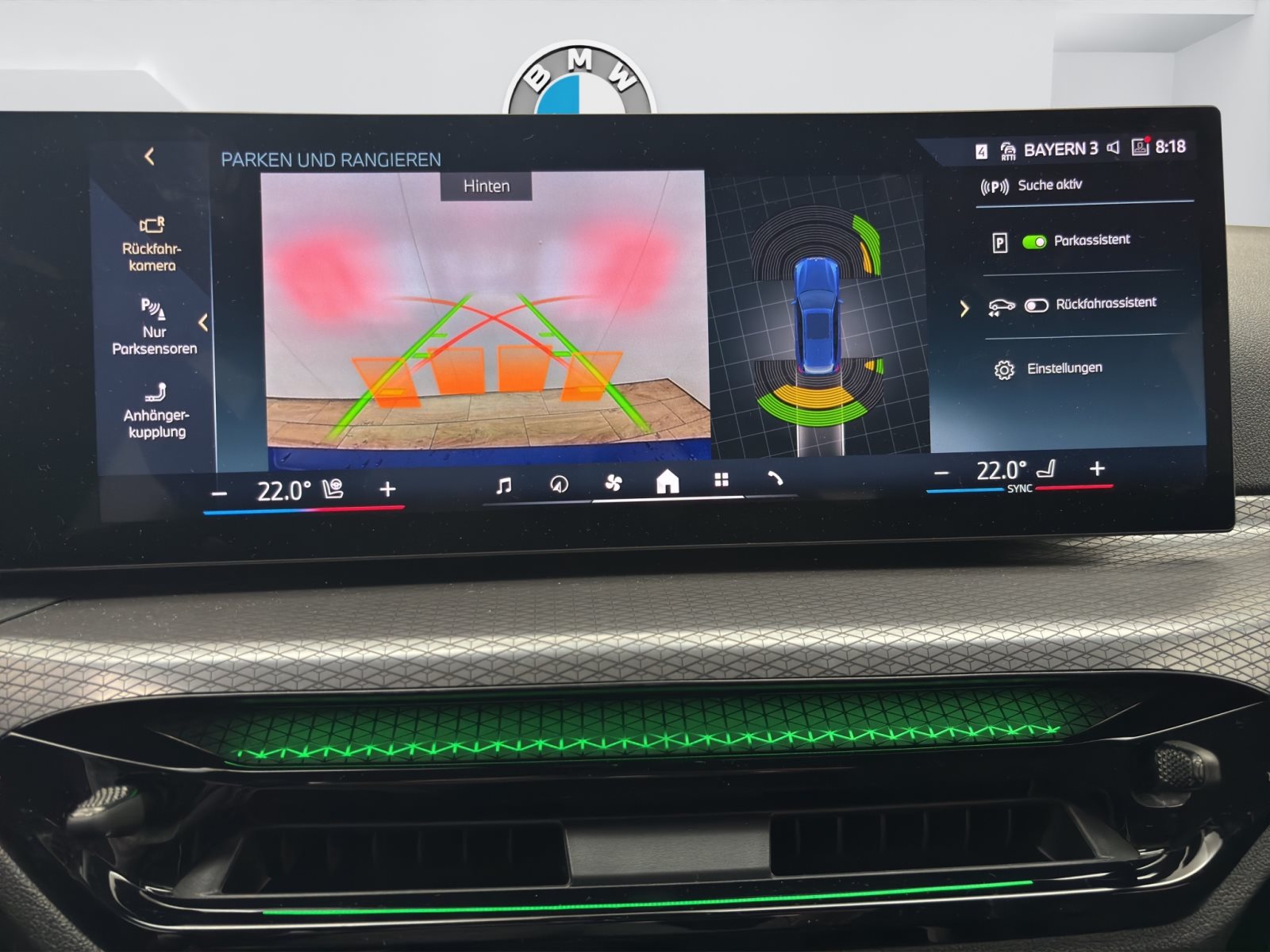 Fahrzeugabbildung BMW 330e xDrive Touring [M Sport, AHK, ACC, RFK]