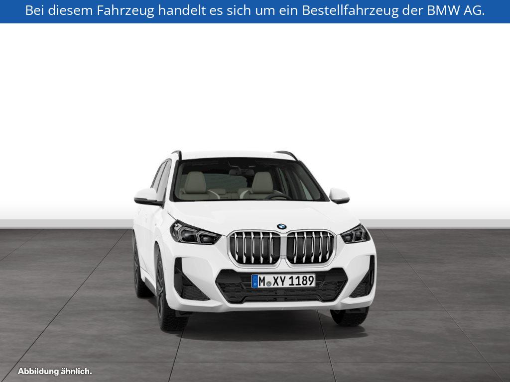 Fahrzeugabbildung BMW X1 sDrive20i