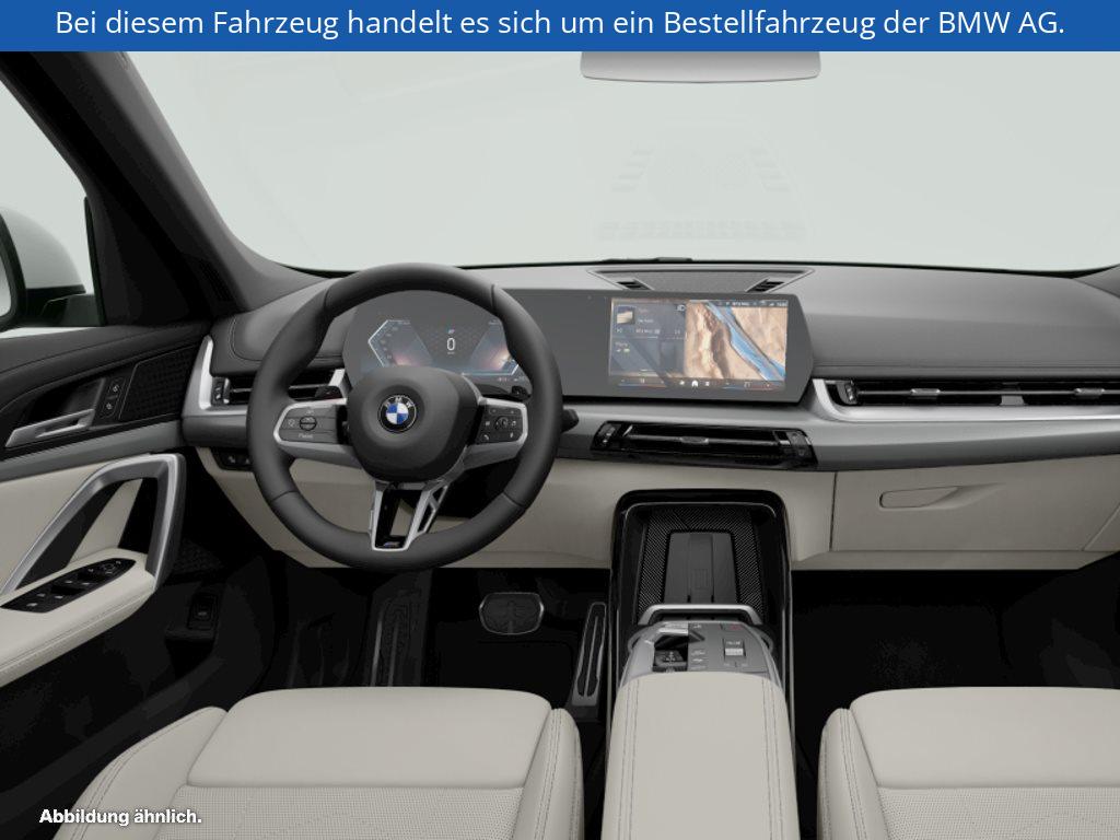 Fahrzeugabbildung BMW X1 sDrive20i