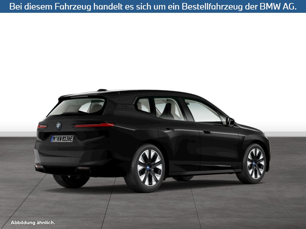 Fahrzeugabbildung BMW iX xDrive40
