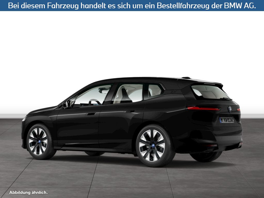 Fahrzeugabbildung BMW iX xDrive40