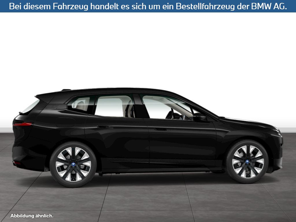 Fahrzeugabbildung BMW iX xDrive40