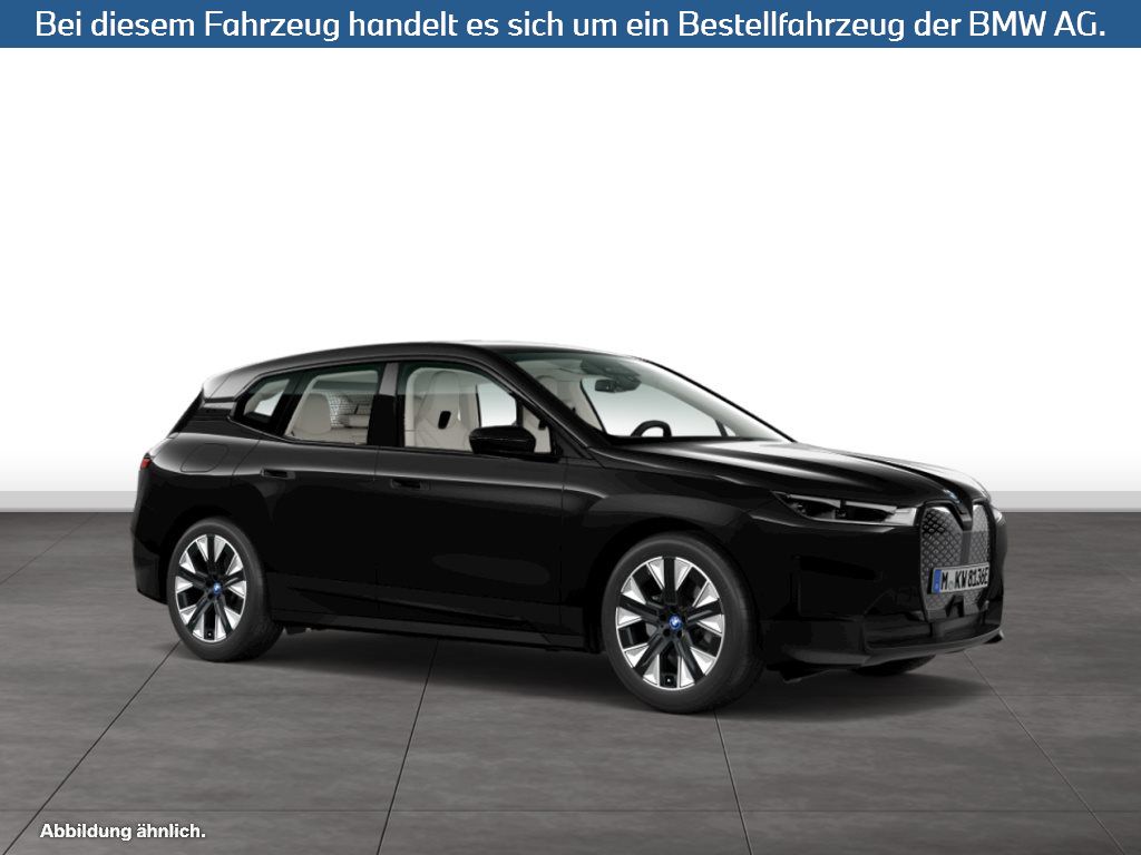 Fahrzeugabbildung BMW iX xDrive40