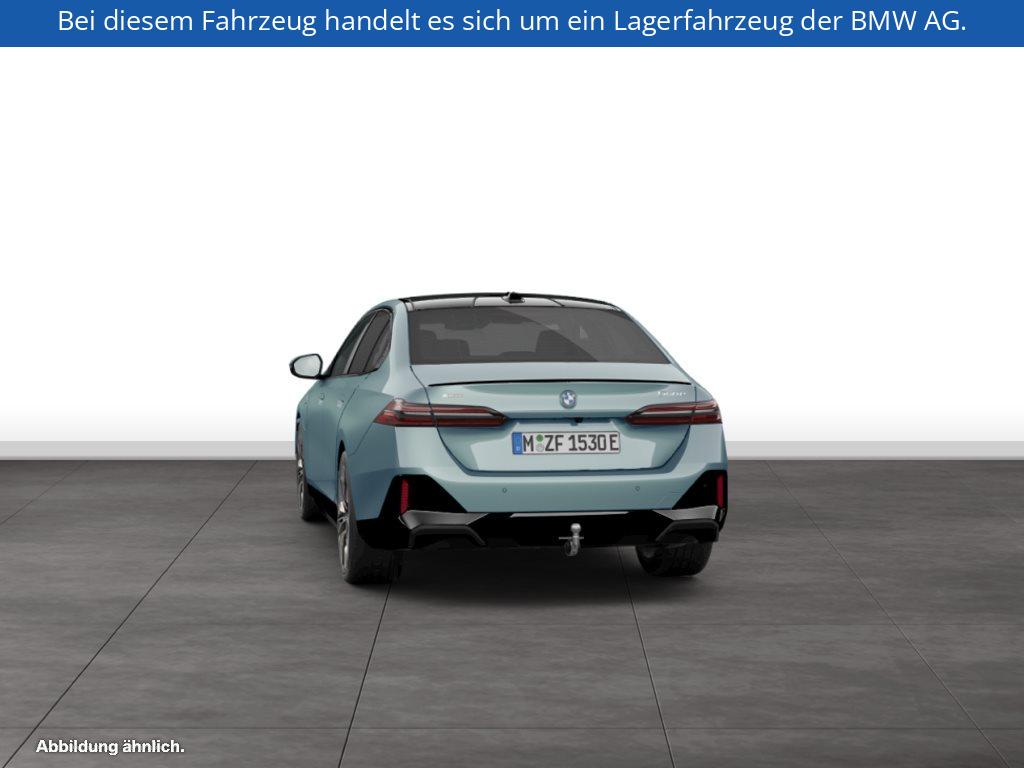 Fahrzeugabbildung BMW 550e xDrive Limousine