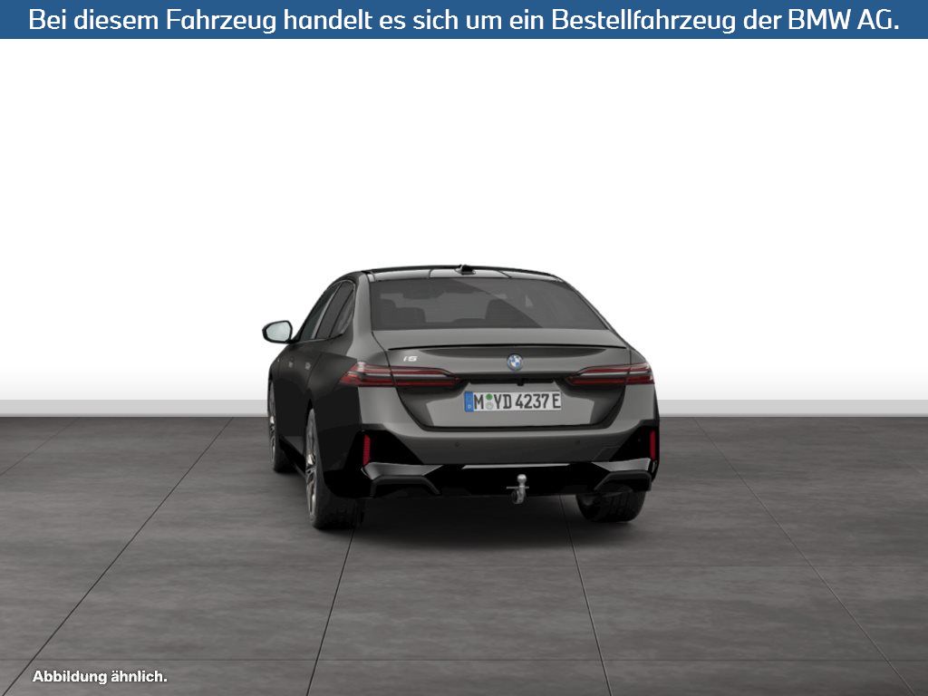 Fahrzeugabbildung BMW i5 xDrive40 Limousine