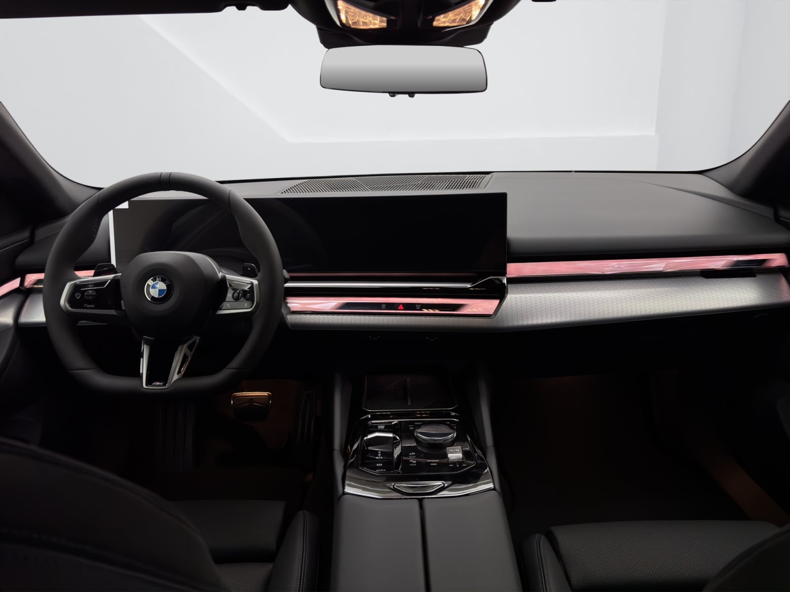 Fahrzeugabbildung BMW 520d Touring [M Sport, AHK, ACC, RFK, h&k Sound]