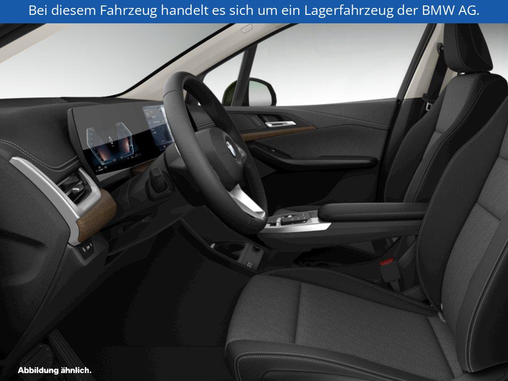 Fahrzeugabbildung BMW 220i Active Tourer